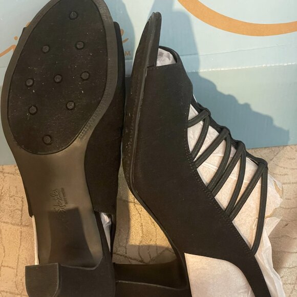 New Life Stride Soft System Cabaret Strappy Black Heels SZ 11Wide and 3.5" Heel - Picture 4 of 8